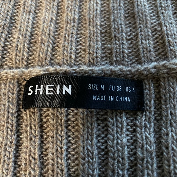 Shein oversized turtleneck sweater NWOT excellent condition Size M acrylic knit - Picture 6 of 6